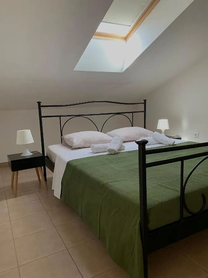 Apartments Happy Stay Center Baska  Baska (Krk)